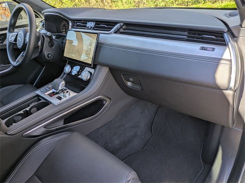 Used 2026 Jaguar F-PACE R-Dynamic S image 28