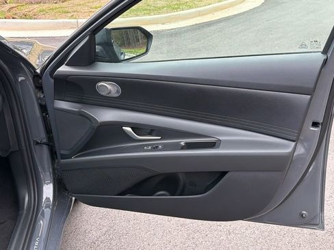 New 2026 Hyundai Elantra SE image 15