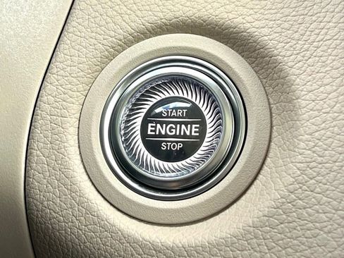 Certified 2022 Mercedes-Benz GLC 300 4MATIC image 27