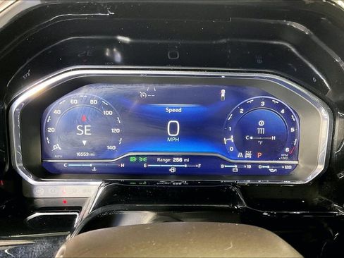 Used 2024 Chevrolet Silverado 1500 RST w/ All Star Edition Plus image 29