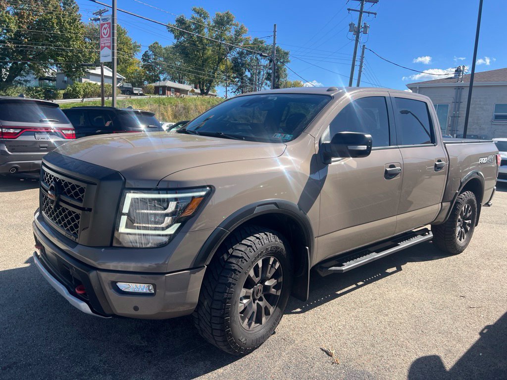 Used 2021 Nissan Titan PRO-4X w/ Pro-4x Convenience Package AWD/4WD image 4