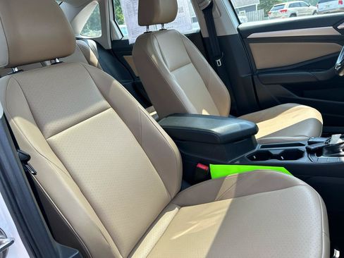 Used 2019 Volkswagen Jetta SE FWD image 26