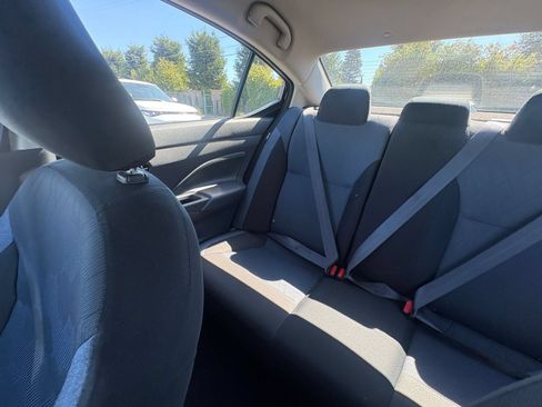 Used 2025 Nissan Versa SV FWD image 37