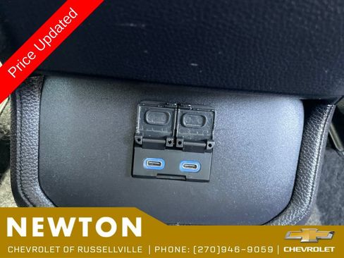 Used 2022 Toyota Highlander LE AWD/4WD image 30