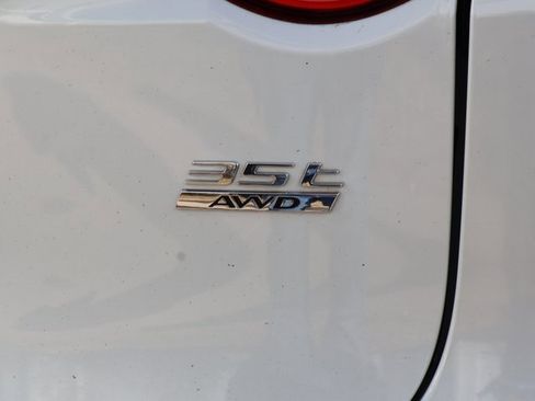 Used 2017 Jaguar F-PACE Prestige image 13