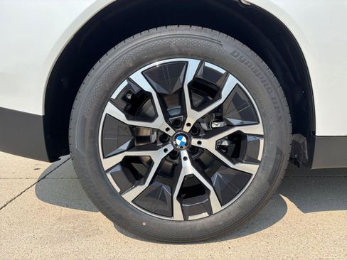 Used 2025 BMW X3 xDrive30i w/ Premium Package image 31