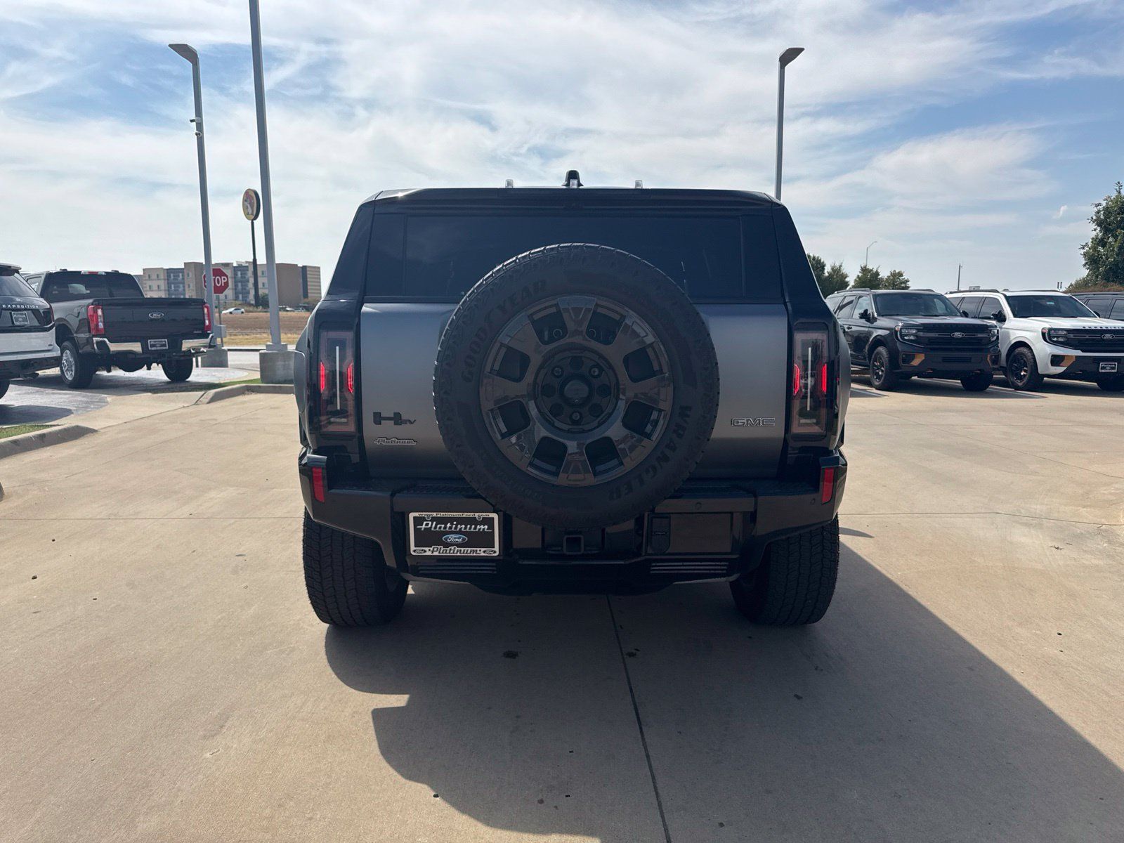 Used 2026 GMC Hummer EV 3X w/ Carbon Fiber Edition Package AWD/4WD image 4