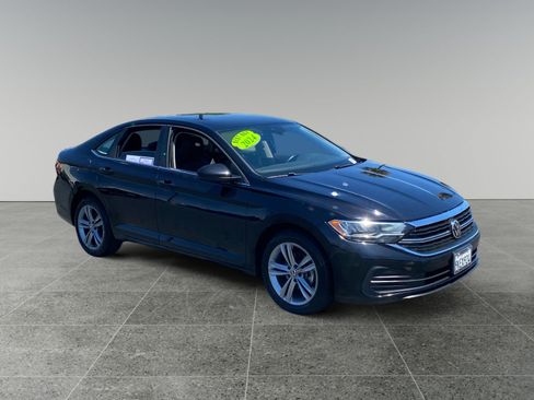 Used 2024 Volkswagen Jetta SE FWD image 7