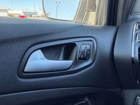 Used 2017 Ford Escape Titanium image 17