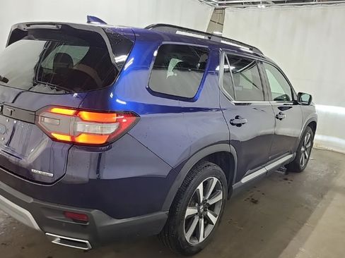 Used 2023 Honda Pilot Touring image 3
