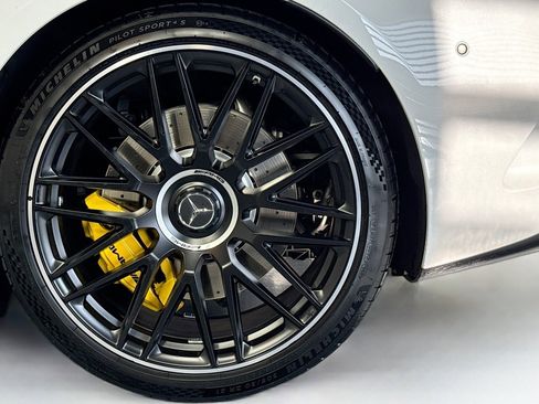 Used 2022 Mercedes-Benz SL 63 AMG 4MATIC image 27