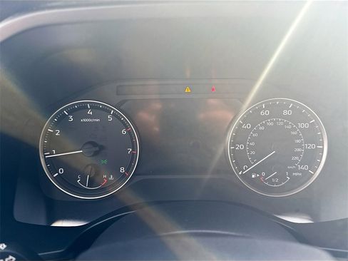 New 2026 Mitsubishi Outlander SE image 12