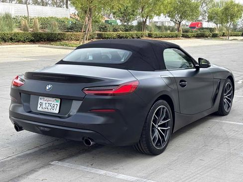 Used 2021 BMW Z4 sDrive30i w/ Convenience Package RWD image 3