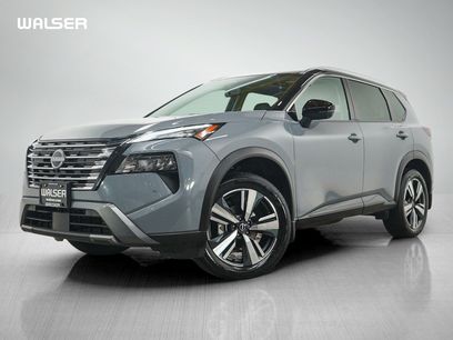 Used 2025 Nissan Rogue SL w/ SL Premium Package