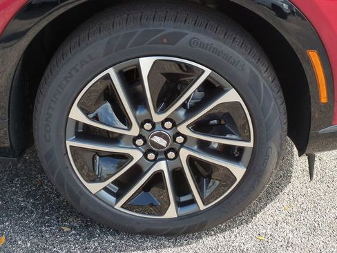 New 2026 Cadillac Optiq Sport 1 image 10