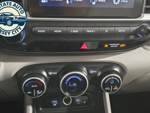 Used 2026 Hyundai Venue SEL FWD image 16