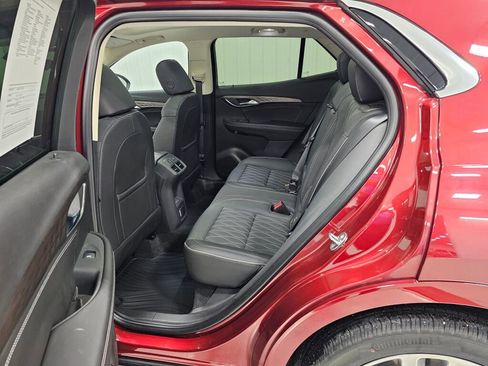 Used 2023 Buick Envision Avenir AWD/4WD image 12