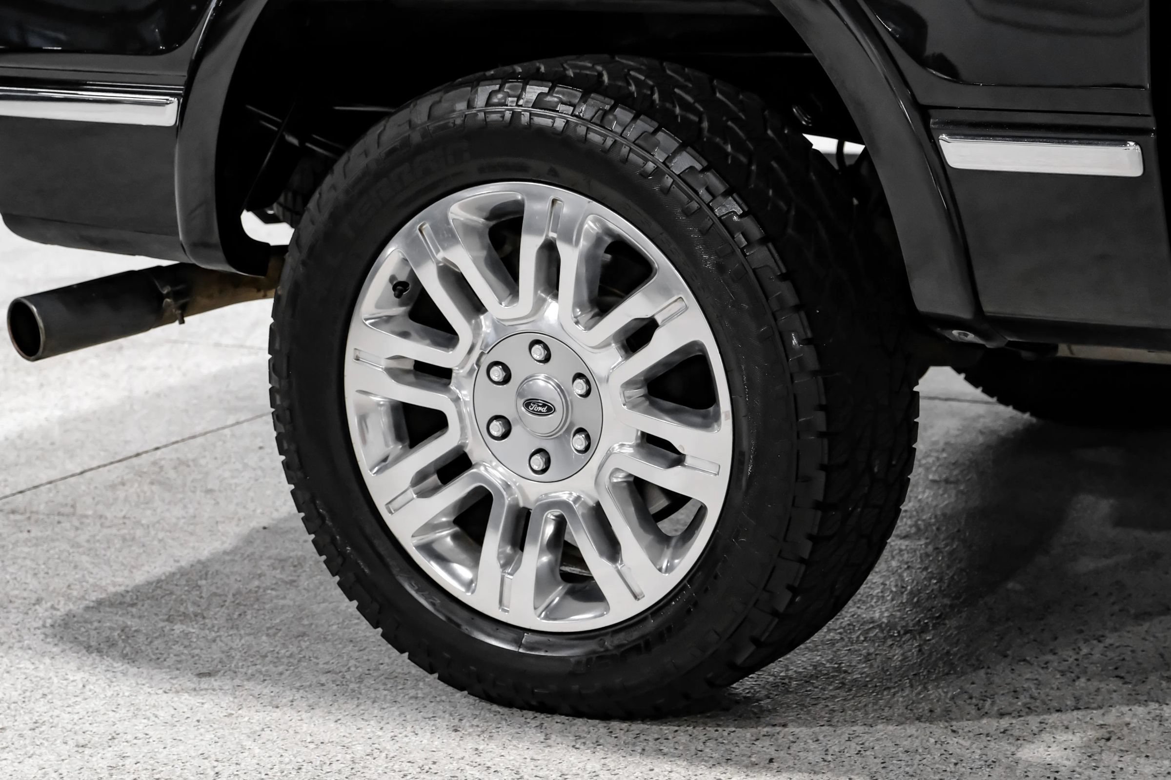 Used 2014 Ford F150 Platinum AWD/4WD image 50