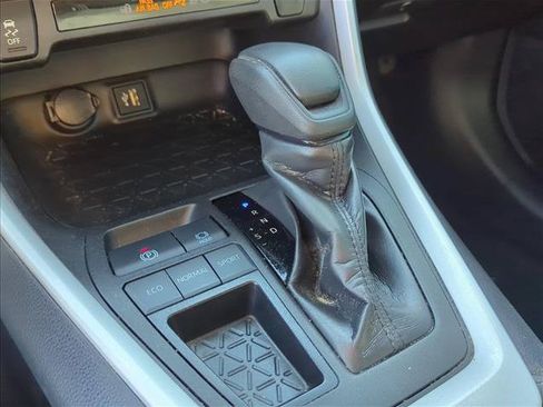 Used 2023 Toyota RAV4 LE FWD image 22