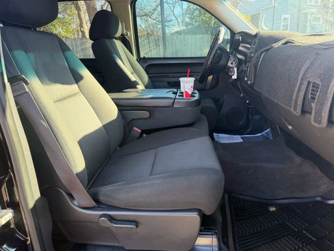 Used 2013 Chevrolet Silverado 3500 LT w/ Texas Edition image 13