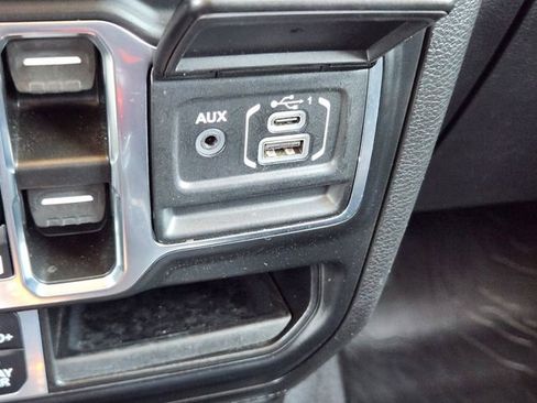 Used 2022 Jeep Gladiator Rubicon w/ LED Lighting Group AWD/4WD image 20