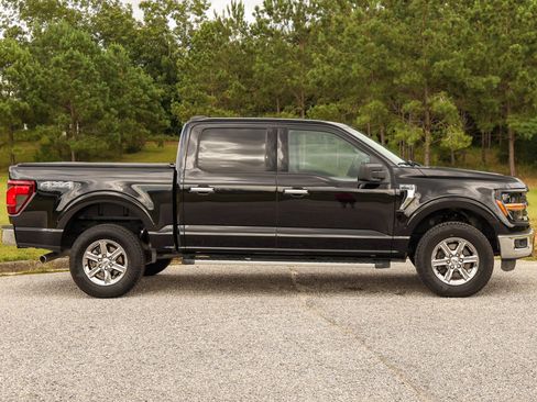 Used 2025 Ford F150 XLT w/ Equipment Group 301A Standard AWD/4WD image 7