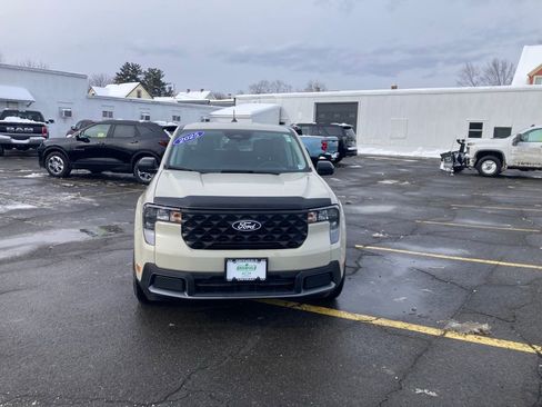 Used 2025 Ford Maverick XLT w/ XLT Luxury Package image 2