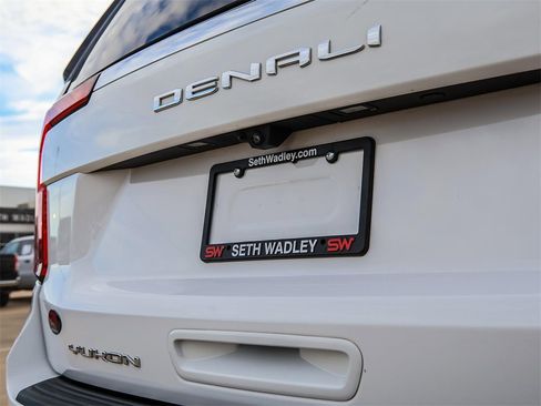 Certified 2025 GMC Yukon Denali image 13