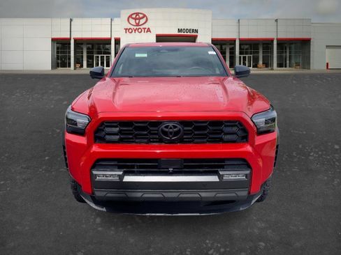 Certified 2025 Toyota 4Runner TRD Off-Road Premium AWD/4WD image 2