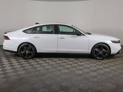 Used 2023 Honda Accord Sport image 17