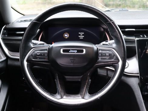 Used 2021 Jeep Grand Cherokee L Limited AWD/4WD image 18