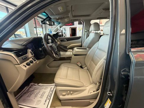 Used 2018 GMC Yukon XL Denali AWD/4WD image 18