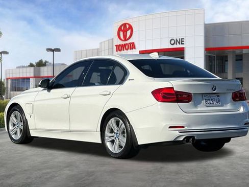 Used 2018 BMW 330e RWD image 6