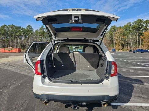Used 2014 Ford Edge SEL w/ Equipment Group 205A image 16