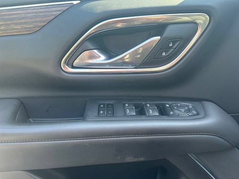 Certified 2024 Chevrolet Suburban High Country AWD/4WD image 11
