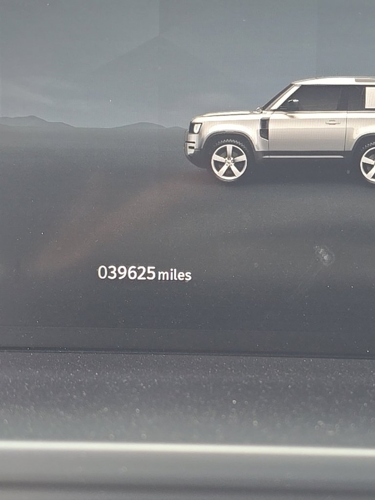 Used 2023 Land Rover Defender 90 X-Dynamic SE AWD/4WD image 7