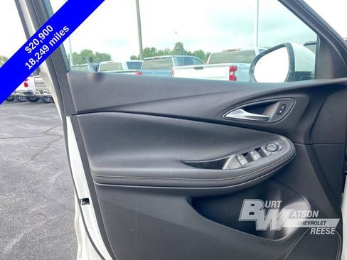 Used 2024 Buick Encore GX Preferred FWD image 11