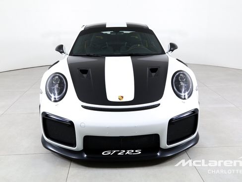 Used 2018 Porsche 911 GT2 RS w/ Weissach Package RWD image 4