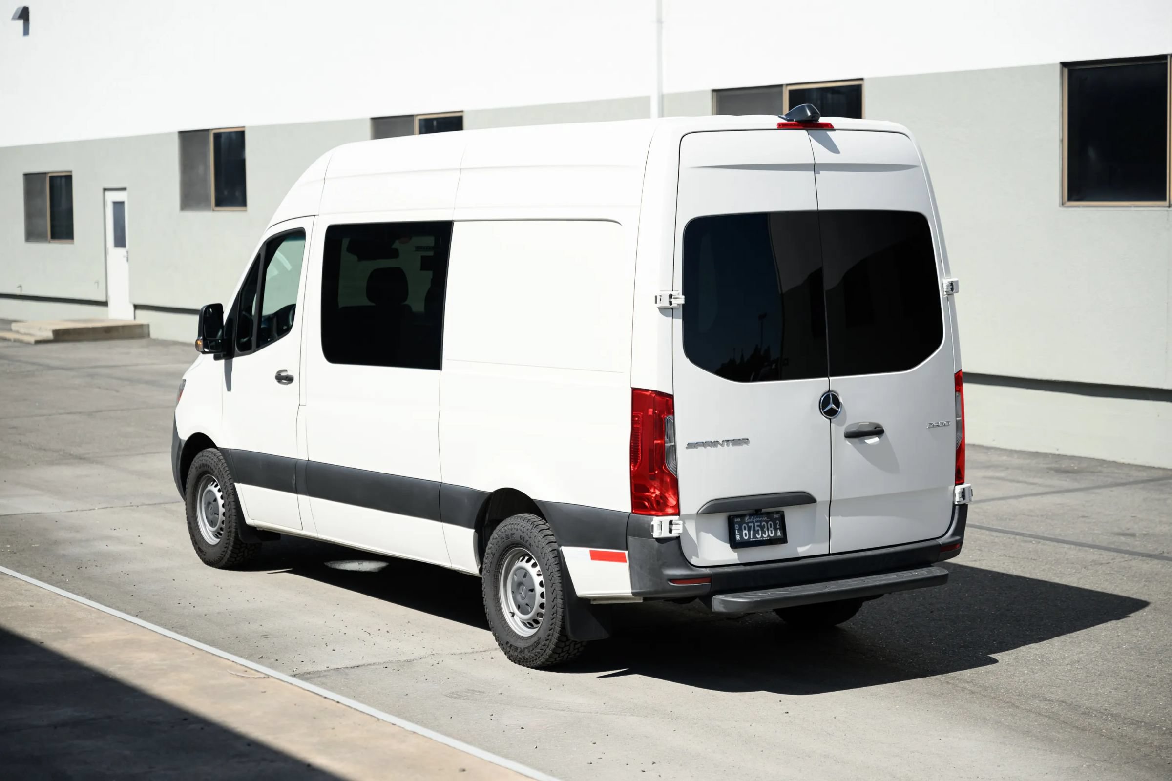Used 2021 Mercedes-Benz Sprinter 2500 image 7