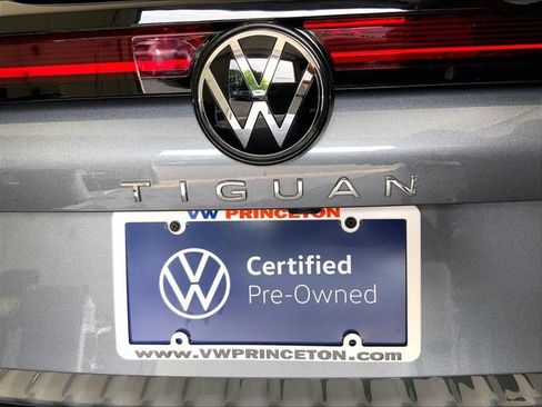 Certified 2025 Volkswagen Tiguan S AWD/4WD image 17