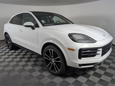 New 2026 Porsche Cayenne Coupe image 9