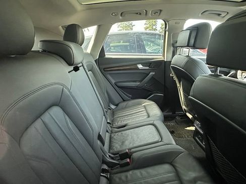 Used 2019 Audi Q5 2.0T Premium Plus w/ Premium Plus Package AWD/4WD image 7