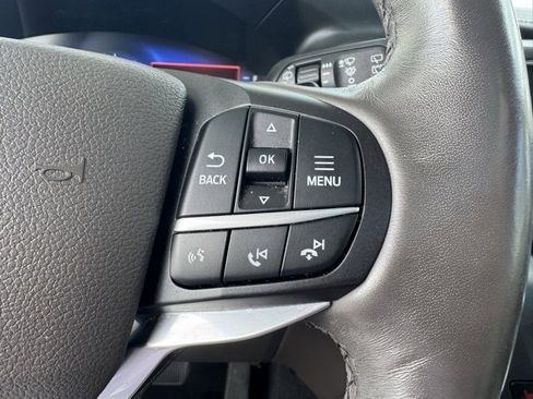 Used 2020 Ford Explorer Platinum w/ Premium Technology Package image 17