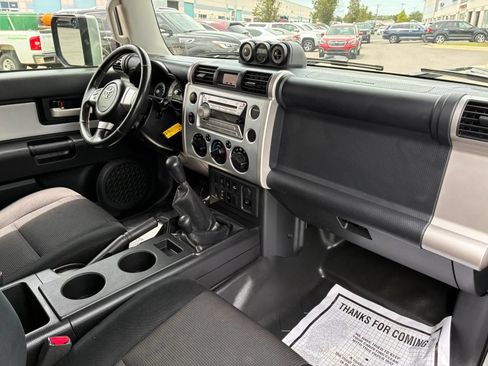 Used 2008 Toyota FJ Cruiser 4WD image 19