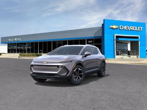 New 2026 Chevrolet Equinox EV LT image 8