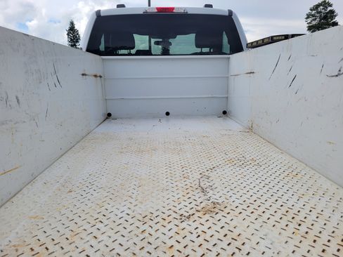 Used 2022 Ford F250 XL w/ Power Equipment Group AWD/4WD image 8