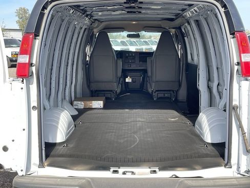 New 2025 GMC Savana 2500 Extended w/ Driver Convenience Package RWD image 26