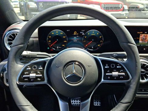 Used 2023 Mercedes-Benz CLA 250 4MATIC image 22