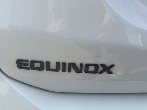 Used 2023 Chevrolet Equinox RS AWD/4WD image 16
