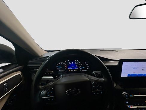 Used 2020 Ford Explorer XLT w/ Class III Trailer Tow Package AWD/4WD image 7